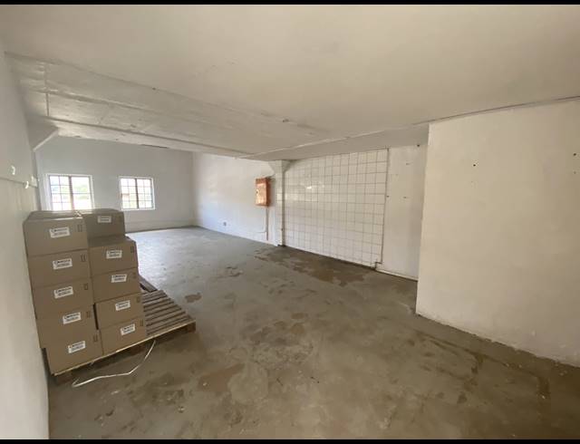 160M² WAREHOUSE TO LET IN GLEN ANIL